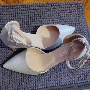 Elegant Silver Heels with Ankle Strap and Suede Finish